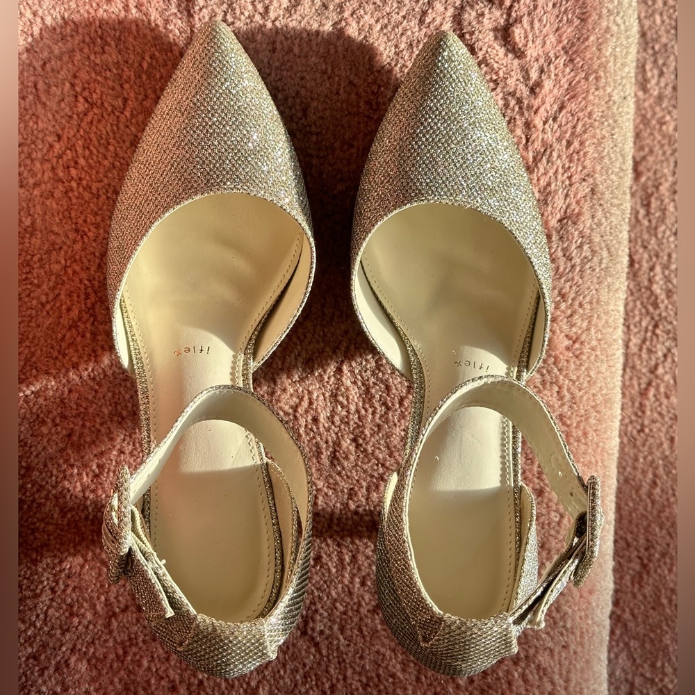Elegant Gold Women's Shoes